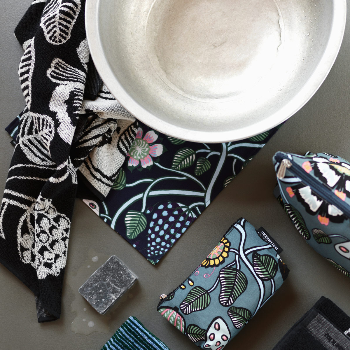 Marimekko Pieni Tiara AcrylicCoated Cotton Placemat Placemats