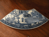 ANTIQUE ENGLISH STAFFORDSHIRE BLUE WILLOW SUPPER DISH ANTIQUE ENGLISH STAFFORDSHIRE BLUE WILLOW SUPPER DISH