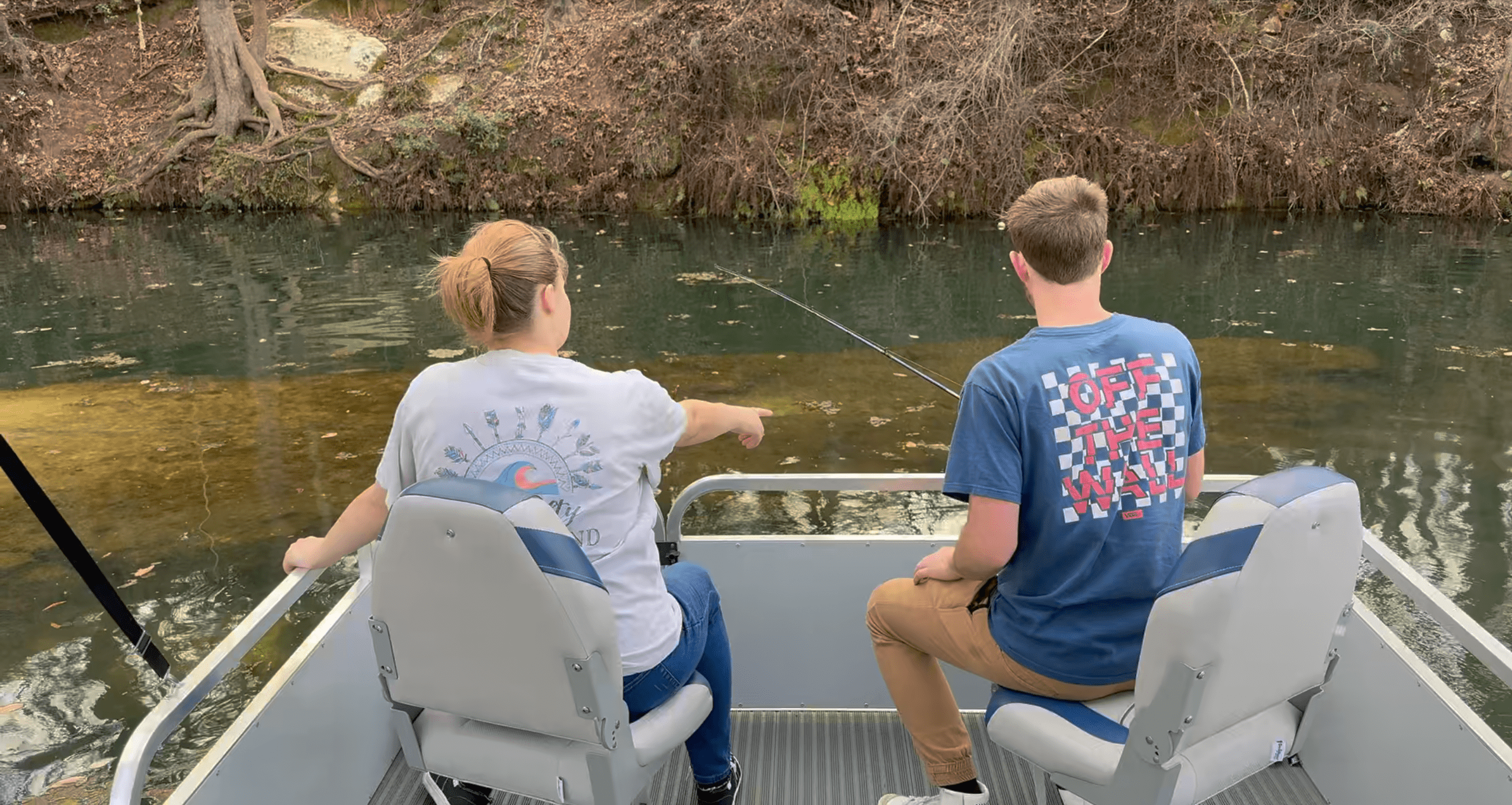 Family fishing from a Laker 712 DLX pontoon