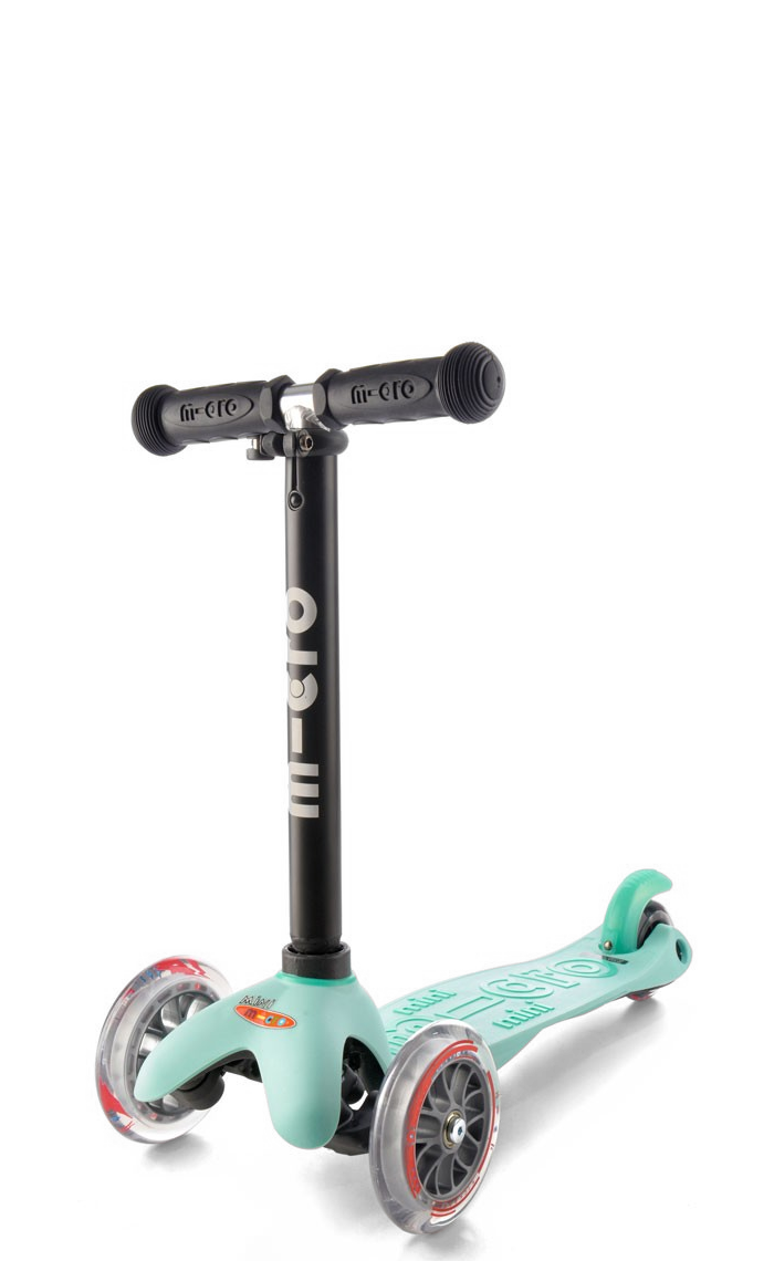 Micro Kickboard Mini2Go Deluxe Scooter - Pink -Little Unicorn Store microkickboardmini2godeluxe stand