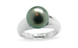 Jewelry - Pearl Ring