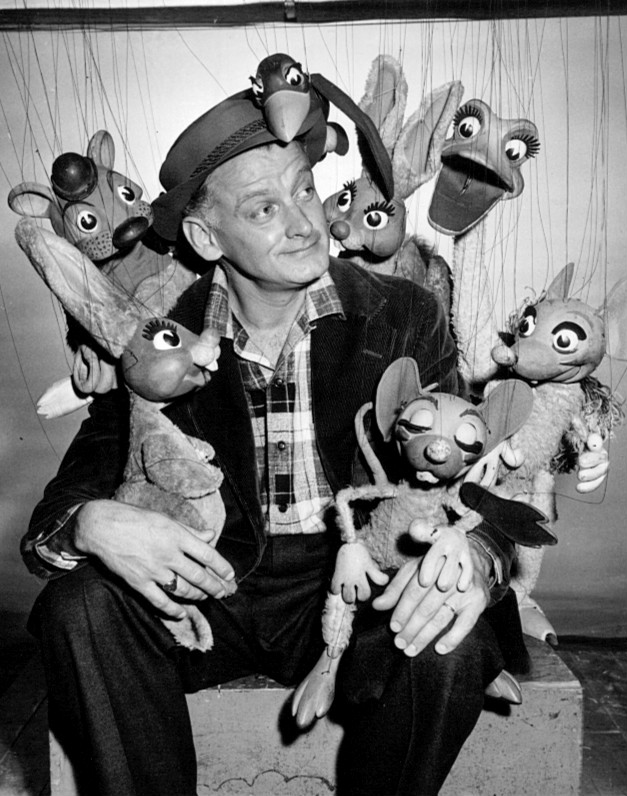 Art Carney with Bil Baird puppets created for the 1958 television production of Peter and the Wolf