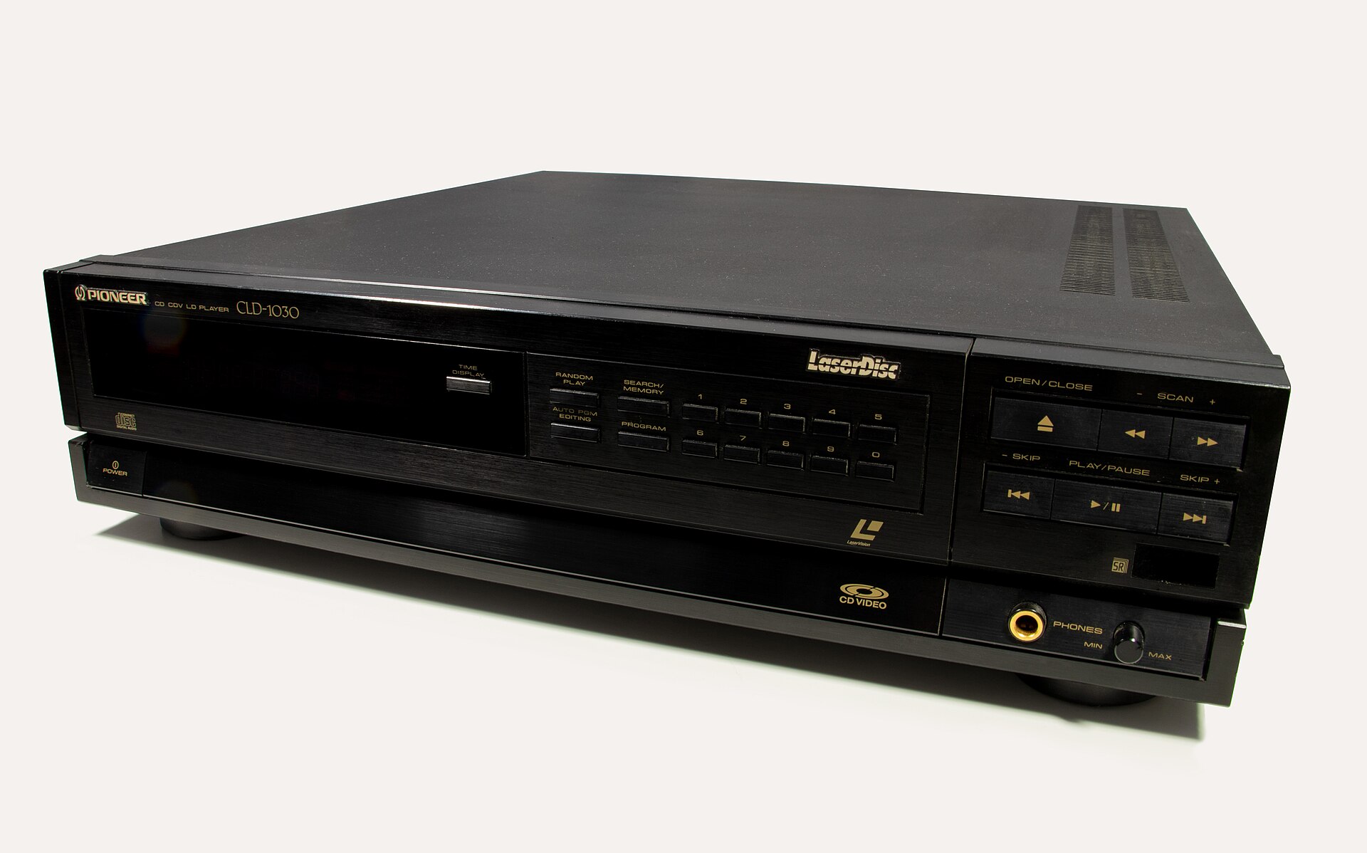 Pioneer CLD-1030 LaserDisc player from the late 1980s