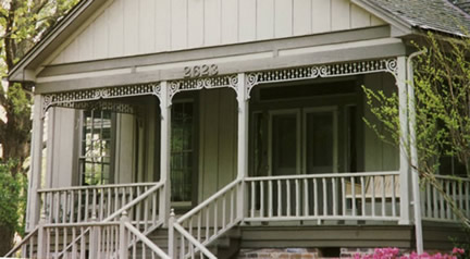 Close-up - Porch Photo