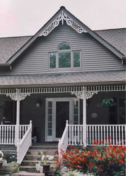 Example of 1-1/2 story with front gable (Porch Photo 122)