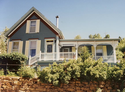 Example of 1-1/2 story with front gable (Porch Photo 124)