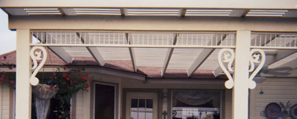 Close-up B - Porch Photo 18