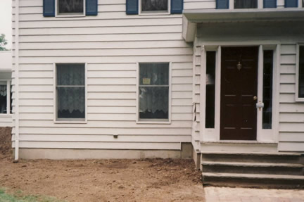 2-story with small enclosed entry (Porch Photo 20)
