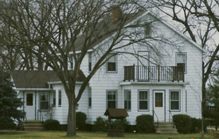 2-story with  front gable and small enclosed entry (Porch Photo 31)