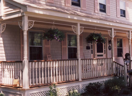 Close-up A - Porch Photo 32
