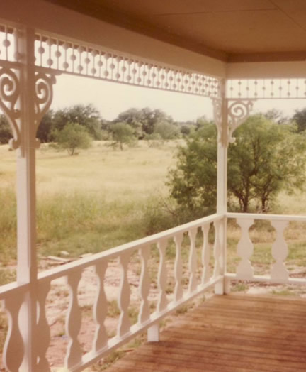 Porch Photo 47