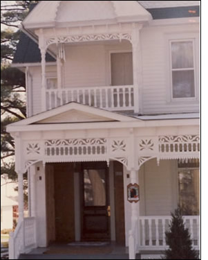 Close-up  A - Porch Photo