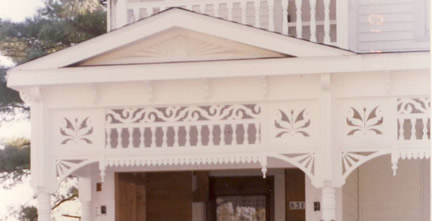 Close-up  C - Porch Photo