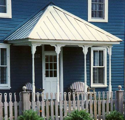 Close-up - Porch Photo