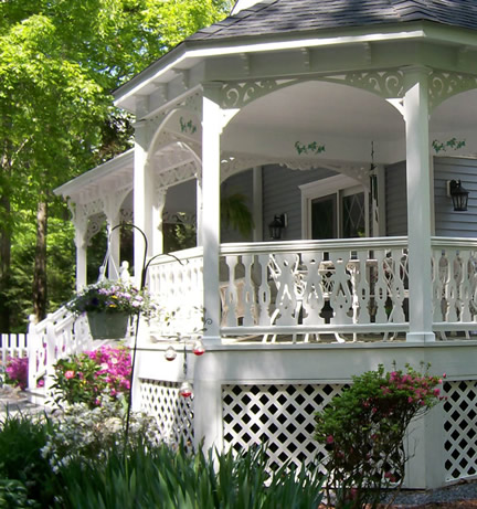 Close-UP of Side View - Porch Photo