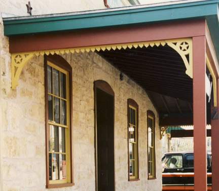 Close-up - Porch Photo
