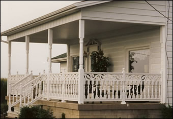 Newel Post Photo 19