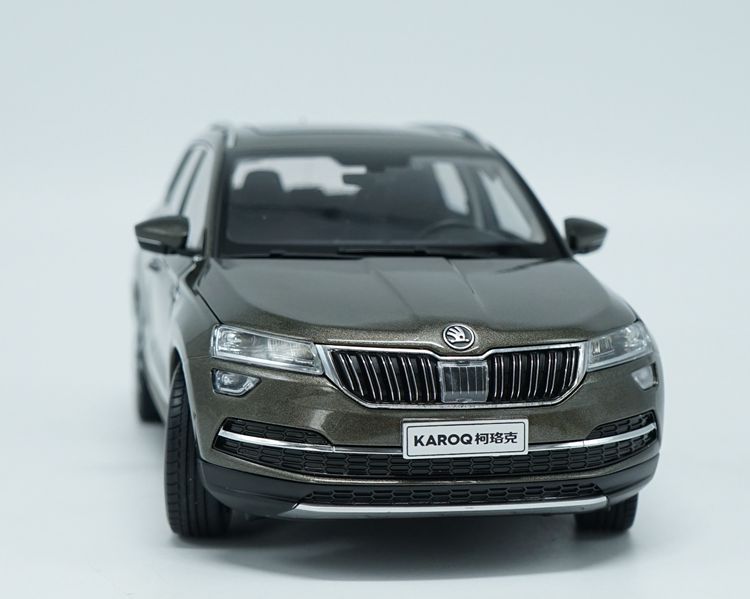 1:18 Diecast Model for Skoda KAROQ Sportline 2018 Brown SUV Alloy